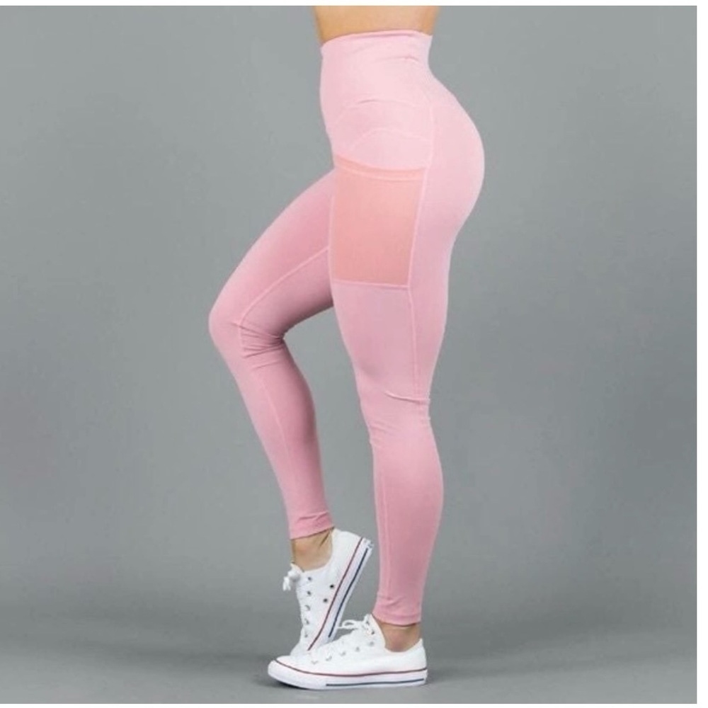 BUFFBUNNY High-Waisted Pink Leggings SIZE MEDIUM NWT
